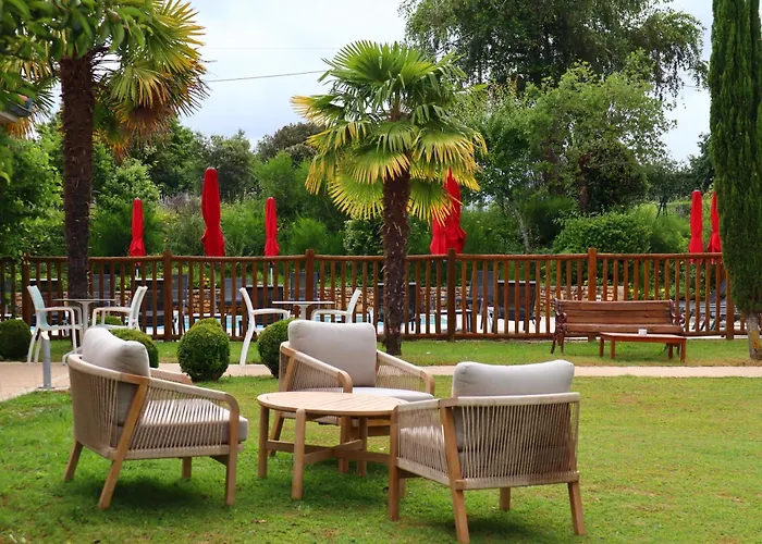 Hotel Le Mas de Castel - Piscine chauffee